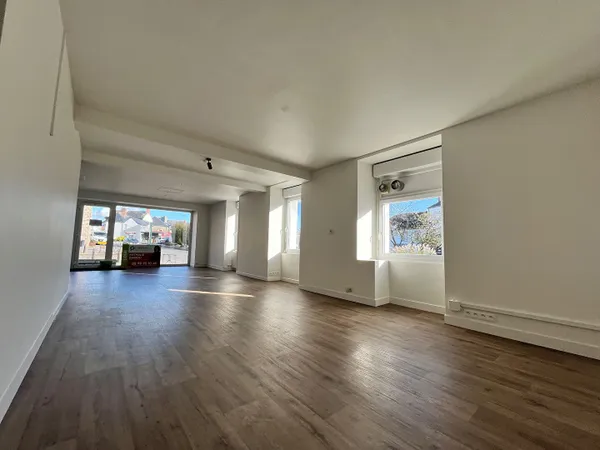 Local commercial 61 m²