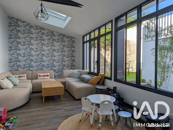 Maison familiale 9 pièces 254 m²