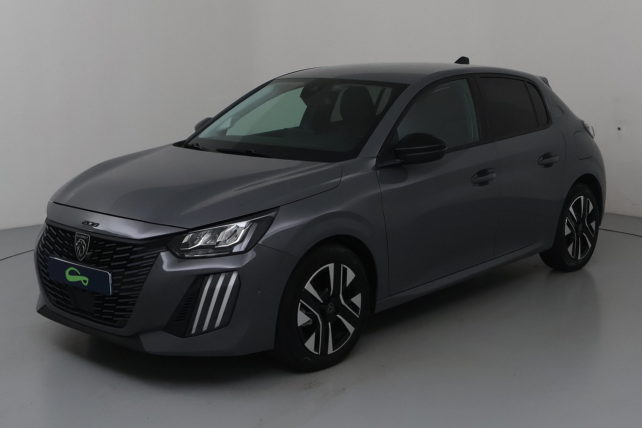 Peugeot 208 — photo 1