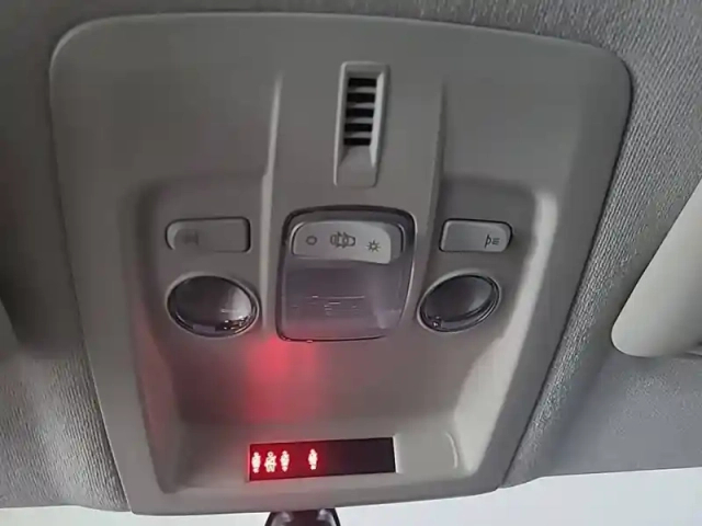 Citroën C4 cactus puretech 110 s&amp;s bvm6 — photo 15