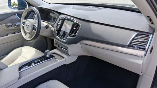 Volvo XC90 2.0 TDI B5 235 AWD Geartronic 8 - Start – 2022 – 121220 km – Hybride diesel – Boîte Automatique — photo 19