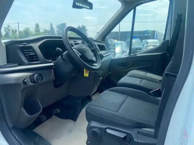 Ford Transit châssis ccb p350 l2 2.0 ecoblue 165ch trend — photo 10