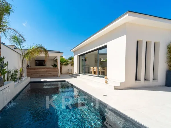 Villa contemporaine en bord de mer