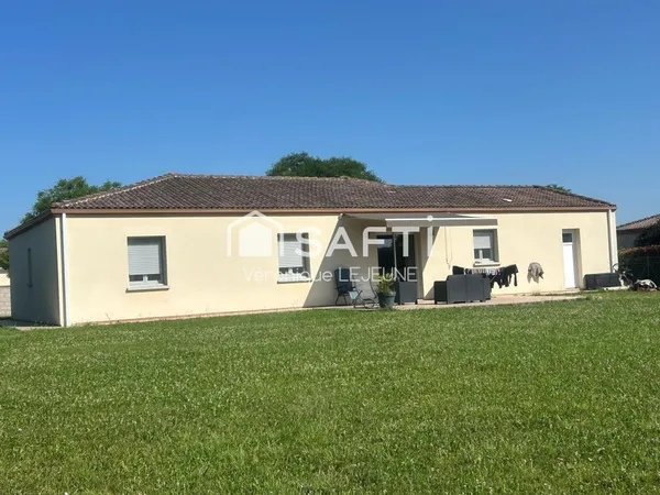 Le confort du plain-pied dans un environnement paisible et sécurisé, à deux pas de toutes les commod