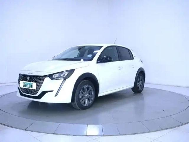 Peugeot 208 electrique 50 kwh 136ch