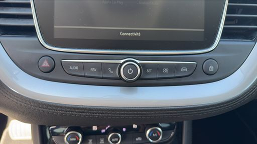 Opel Grandland X 1.5 D 130 EAT8 - Business Edition – 2021 – 56764 km – Diesel – Boîte Automatique — photo 18