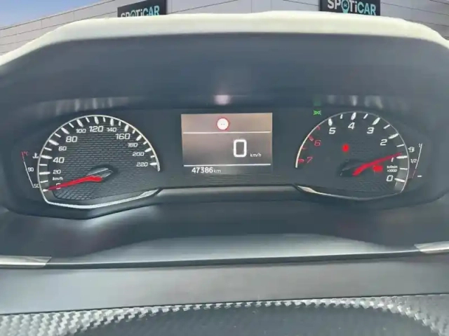 Peugeot 2008 puretech 100 s&amp;s bvm6 active pack — photo 21