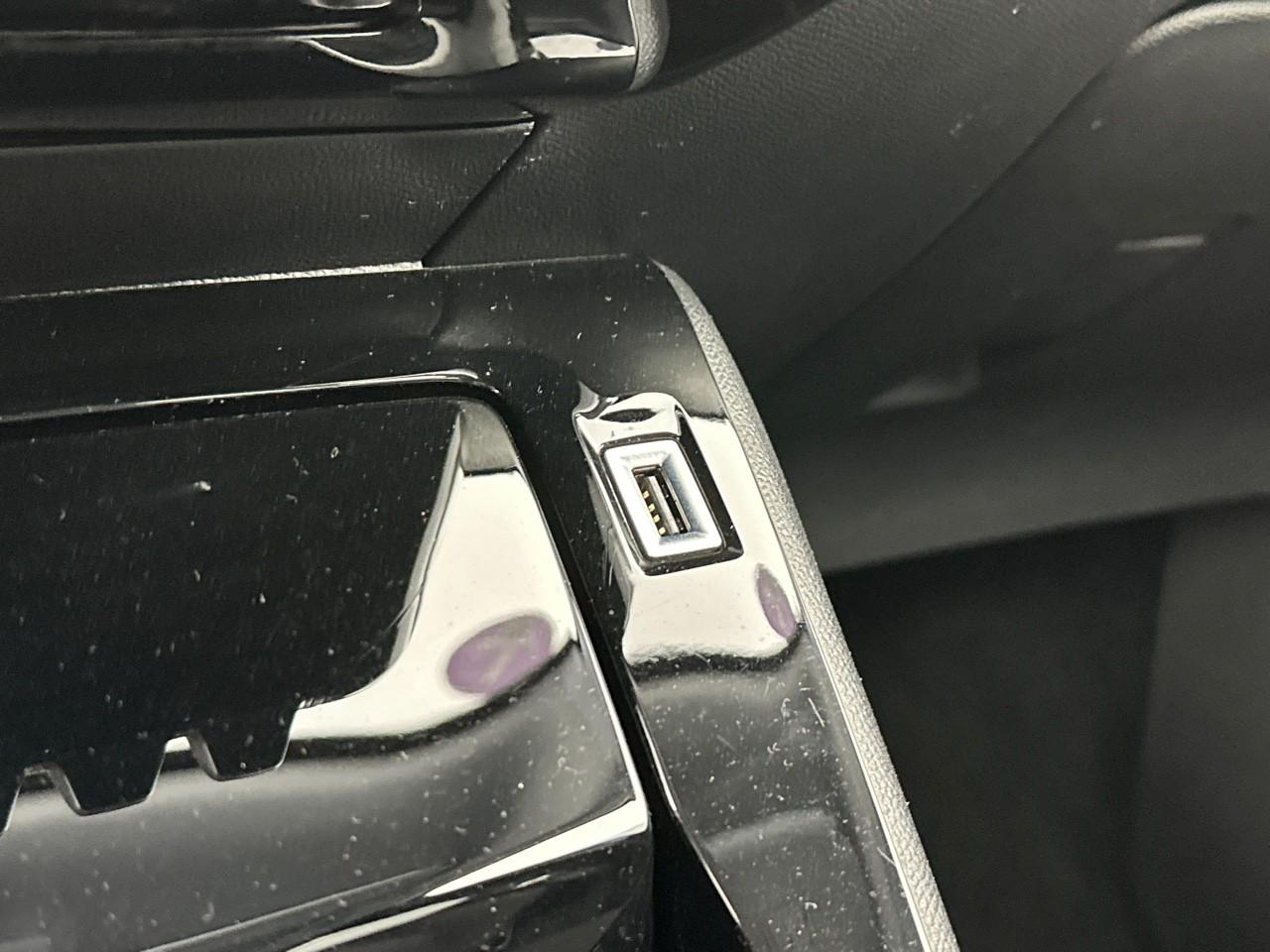 Peugeot 2008 puretech 130 s&s eat8 allure — photo 28