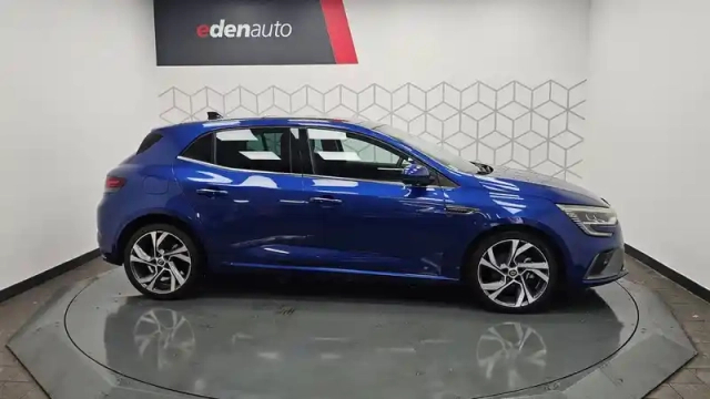 Renault Megane mégane iv berline e-tech plug-in hybride 160 — photo 4