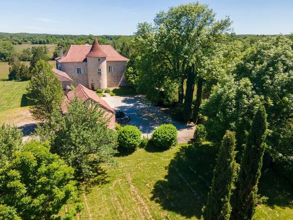 Demeure 11 pièces 330 m²