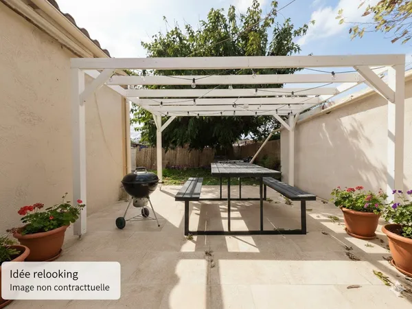Terrain Hyeres 300 m2 Non constructible avec électricité solaire, forage et fosse sceptique Habitati