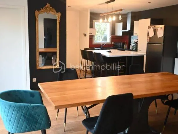 Maison 8 pièces 159 m²