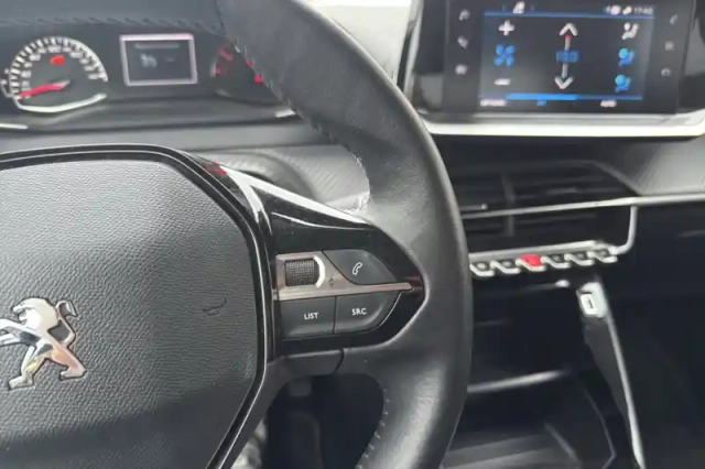 Peugeot 2008 puretech 100 s&amp;s bvm6 — photo 75