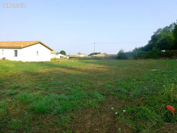 Terrain 970 m² Carresse-Cassaber