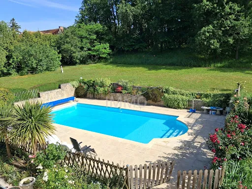Propriété 10 pièces 237 m²