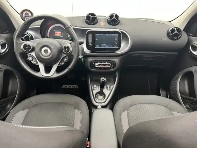 Smart Forfour electric drive / eq passion 82 ch — photo 11