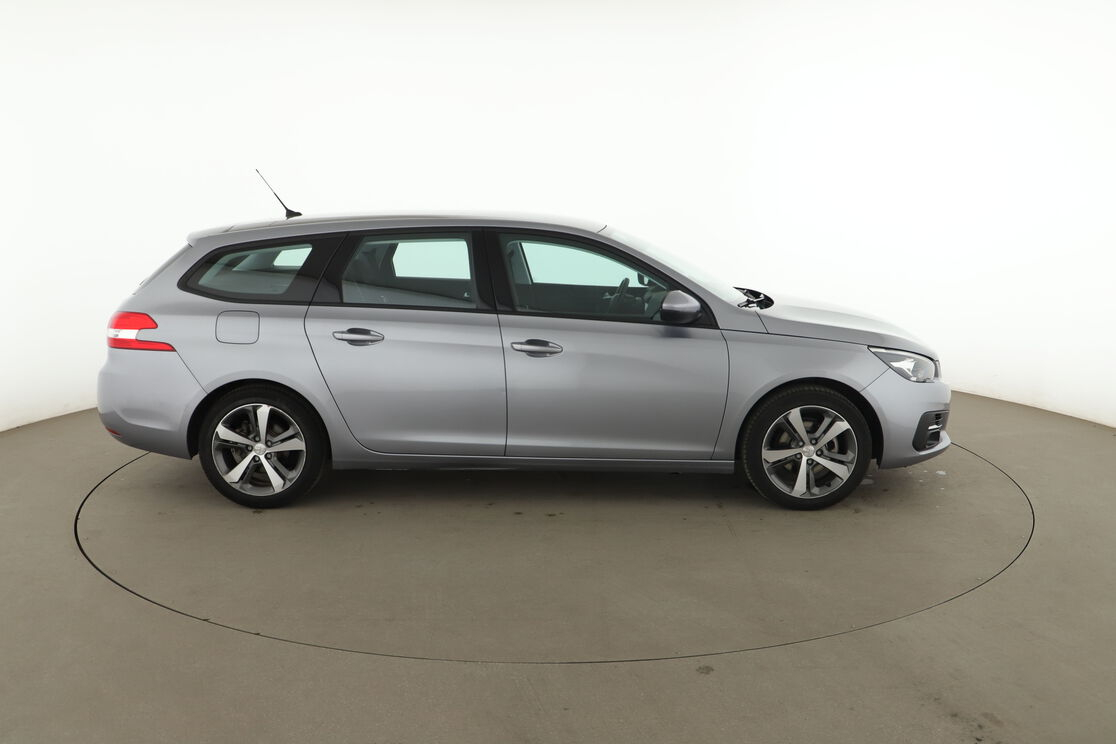 Peugeot 308 SW 1.5 Blue-HDi Active — photo 6