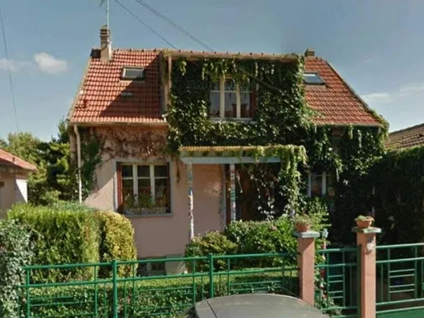 Chambre dans une charmante villa