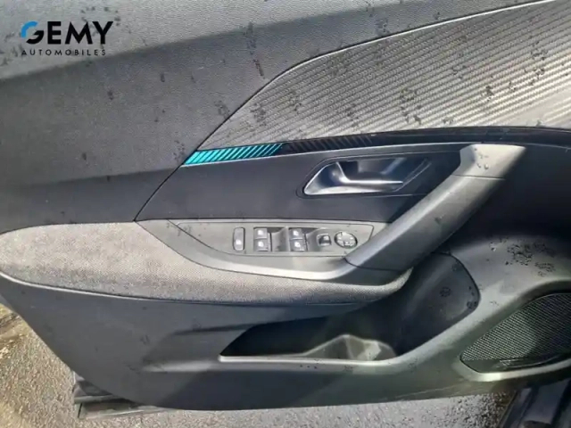 Peugeot 2008 puretech 130 s&amp;s eat8 — photo 35