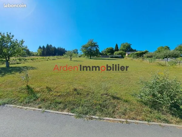 Terrain 1580 m² CHATEAU PORCIEN