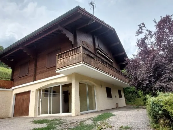 Chalet à louer à l'année