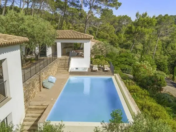 Maison 4 pièces 180 m²