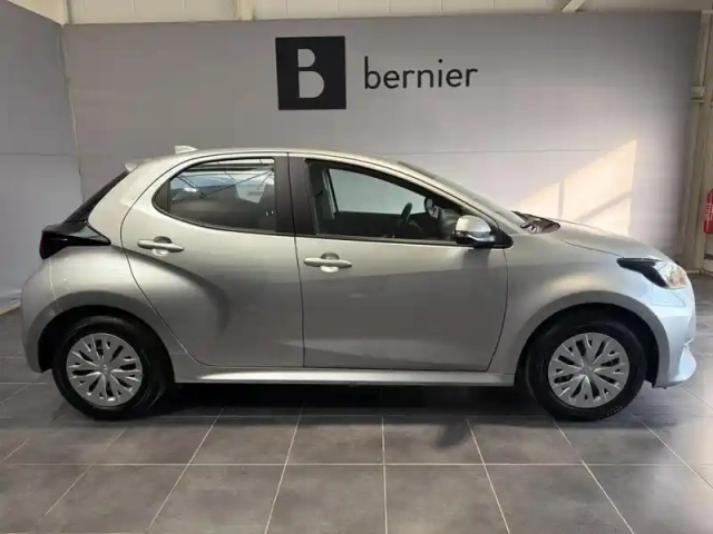 Toyota Yaris 120 vvt-i dynamic business 5p mc24 — photo 2