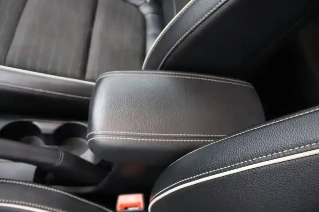 Kia Stonic 1.0 t-gdi 100 ch bvm6 — photo 20