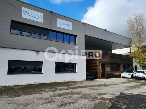 Bureaux 222 m²