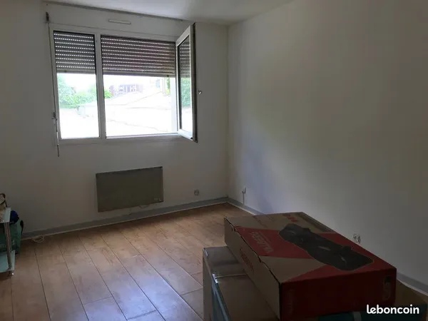 Studio Angers sud libre septembre