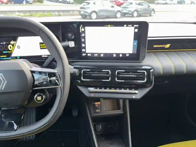 Renault 5 renault  e-tech electrique 120 ch autonomie urbaine — photo 24
