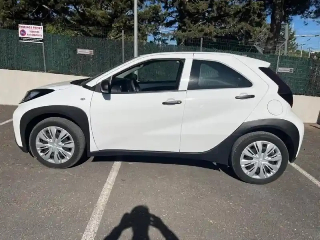 Toyota Aygo X 1.0 vvt-i 72ch active business my23 — photo 15