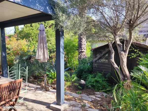 MAISON 5 PIÈCES - 47,99 m² - SAINT-MANDRIER-SUR-MER