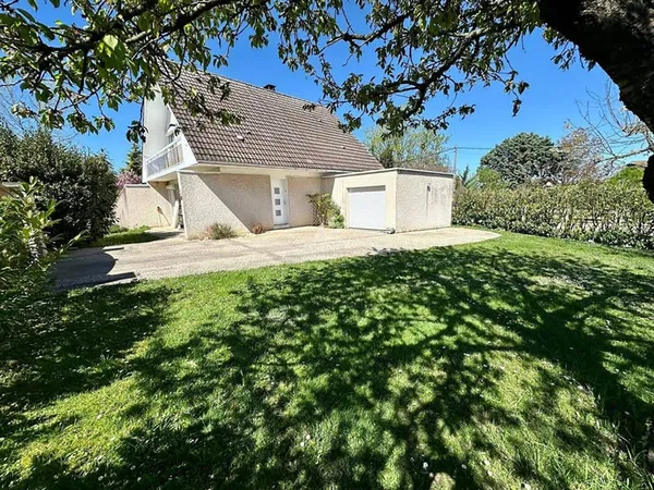 Maison 7 pièces 138 m²