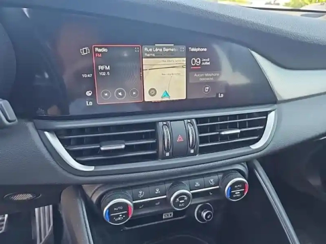 Alfa Romeo Giulia 2.0 tb 200ch sprint at8 my22 — photo 12
