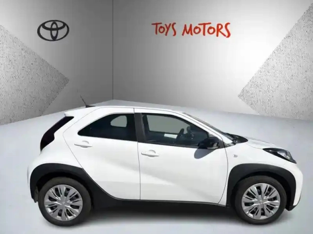 Toyota Aygo 1.0 vvt-i 72 dynamic — photo 6