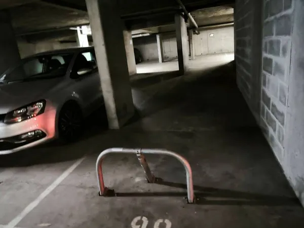 Parking 11 m²