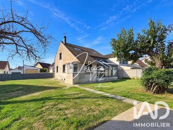 Maison 8 pièces 180 m²