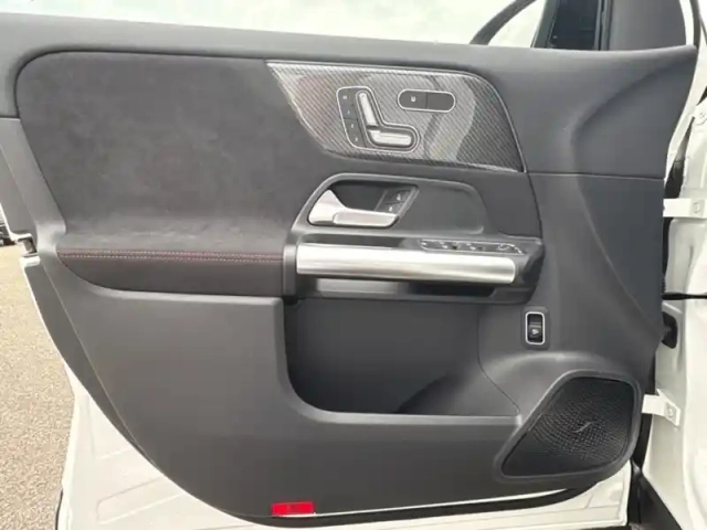 Mercedes Gla 200 d edition 140 — photo 12