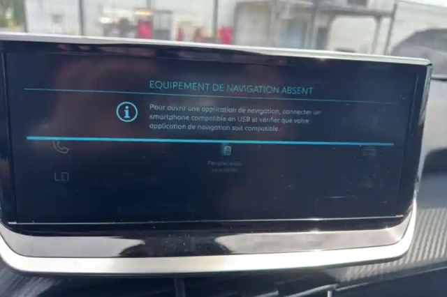 Peugeot 2008 electrique 54 kwh 156 ch — photo 22