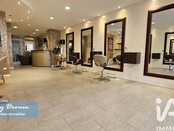 Vente Boutique/Local commercial 99 m²