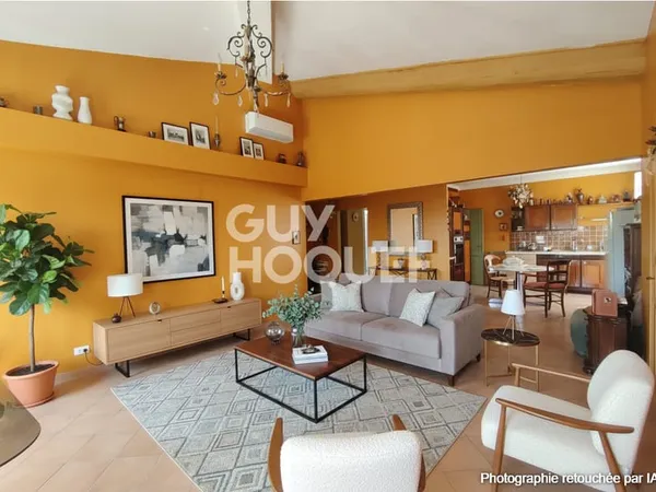 Carpentras - Appartement type 3 de 110 m² avec ascenseur dans ancien Hôtel Particulier