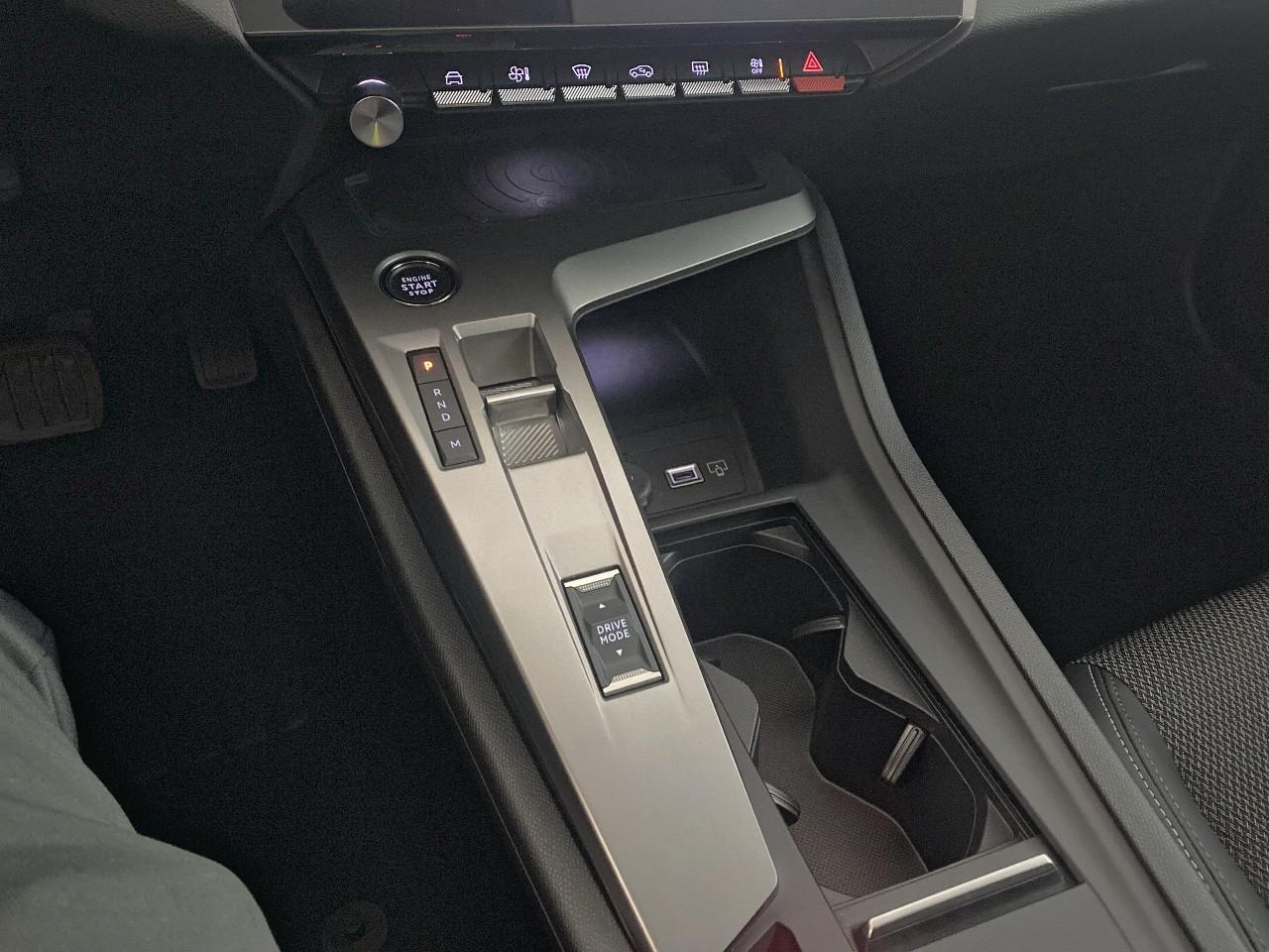 Peugeot 308 sw hybrid 145 e-dcs6 allure — photo 17