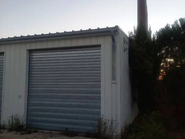 Garage pour camping car où autre