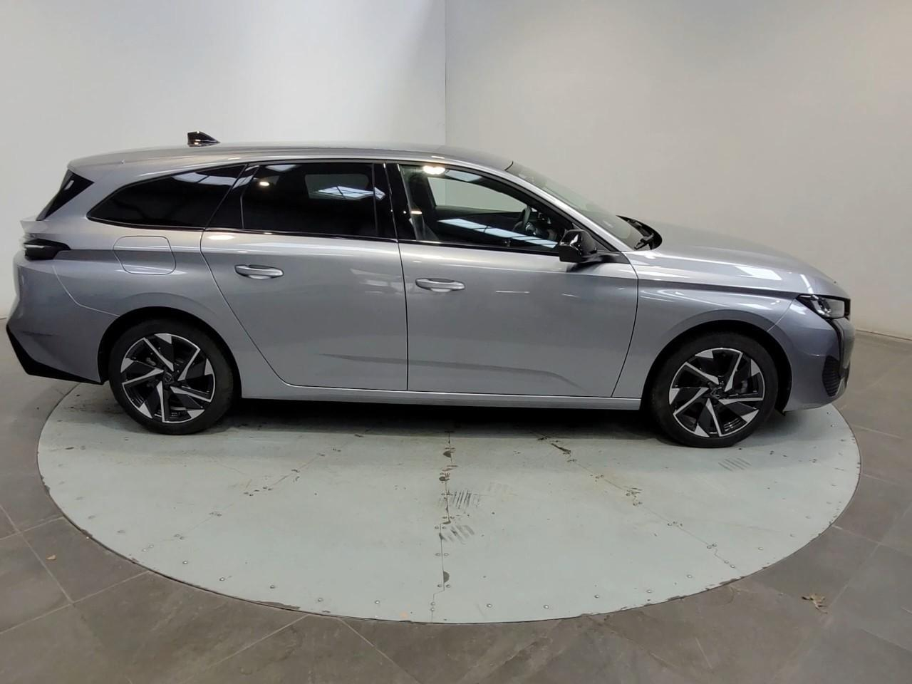 Peugeot 308 sw hybrid 136 e-dcs6 allure — photo 6