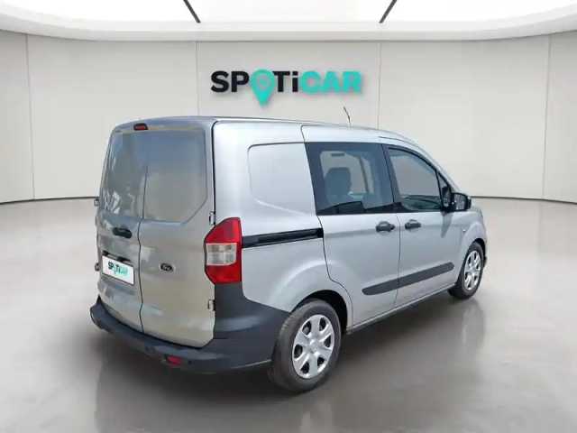 Ford Transit Courier 1.5 tdci 75ch stop&amp;start trend — photo 6