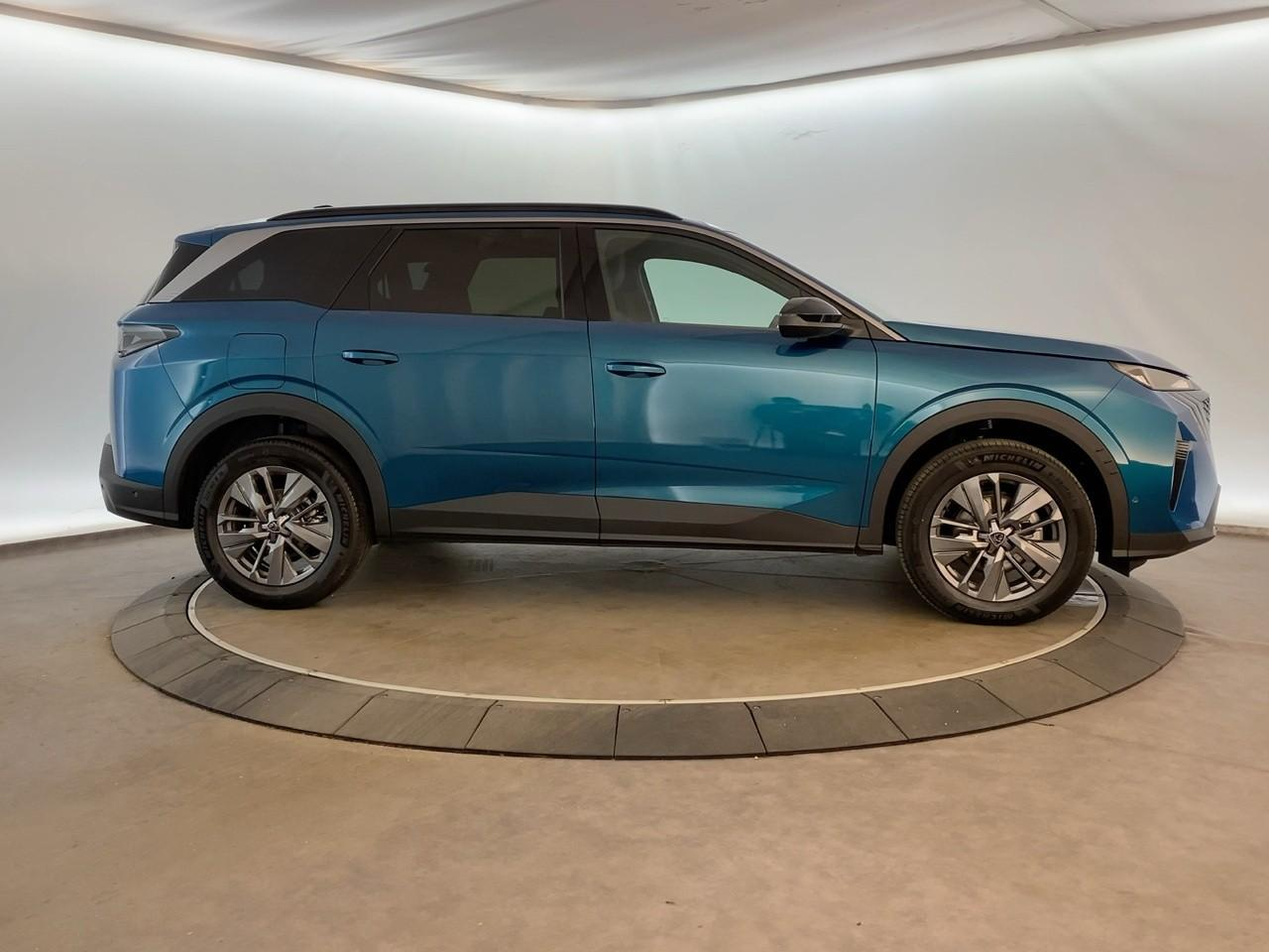 Peugeot 5008 hybrid 145 ch e-dcs6 allure — photo 4