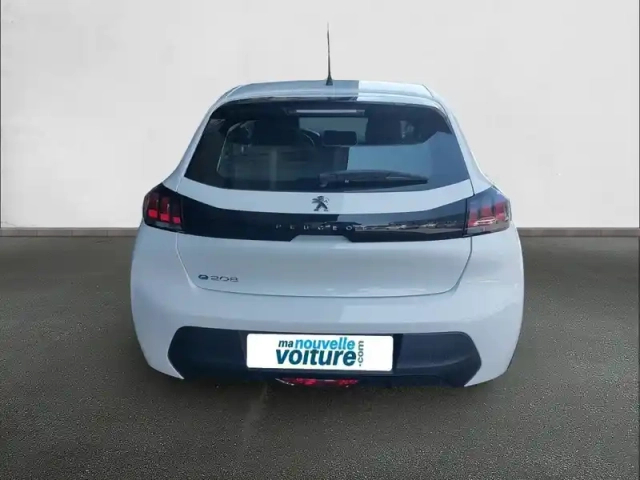 Peugeot 208 electrique 50 kwh 136ch — photo 5
