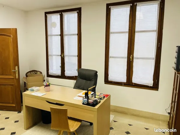 Bureaux à louer - Cabinet pluridisciplinaire à Clermont