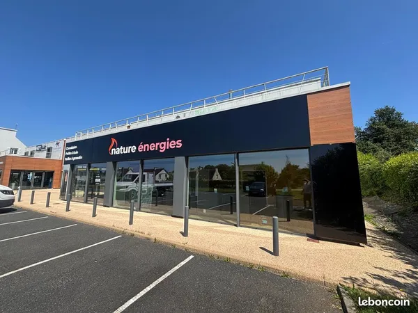 Local commercial 330 m² Pleuven